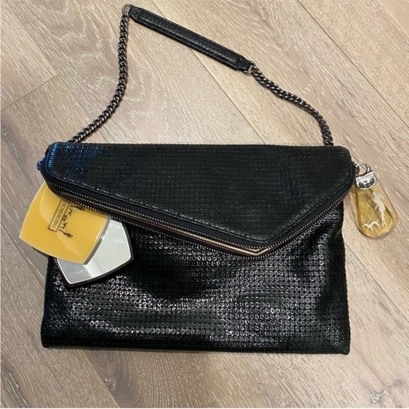 Henri Bendel Debutant shiny Black Leather Clutch Purse vintage compact mirror - Picture 14 of 14